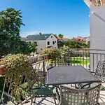 Ljubomir Apartment Rogoznica (Sibenik-Knin)