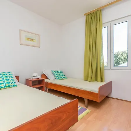 Ljubomir Apartment Rogoznica (Sibenik-Knin)