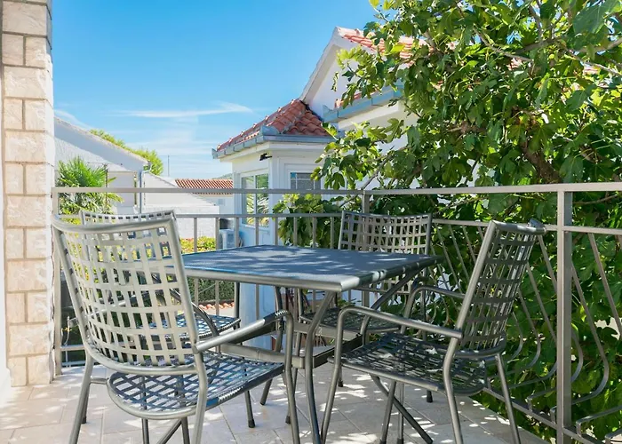 Ljubomir Apartament Rogoznica (Sibenik-Knin)