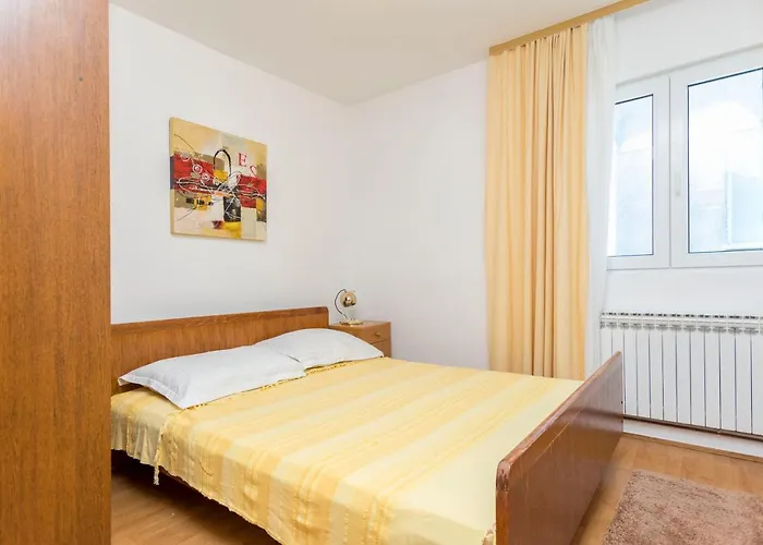 Ljubomir ロゴズニッツァ